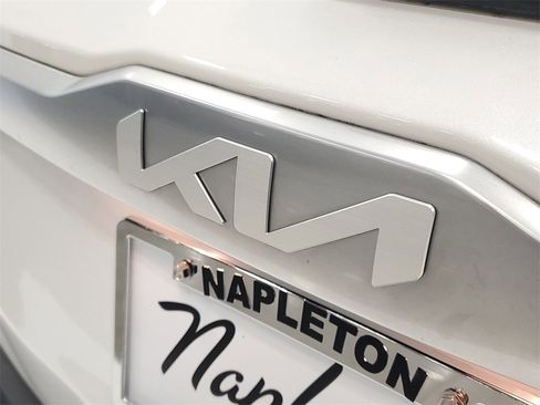 Certified 2023 Kia Seltos S image 7