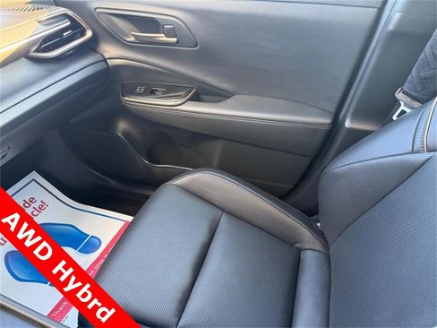 Used 2024 Toyota Crown Platinum w/ Carpet Mat Package (TMS) image 24