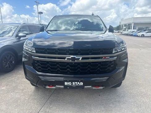 Used 2022 Chevrolet Suburban Z71 w/ Z71 Off-Road Package AWD/4WD image 2