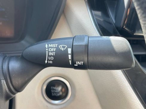 Used 2022 Toyota Corolla LE FWD image 44
