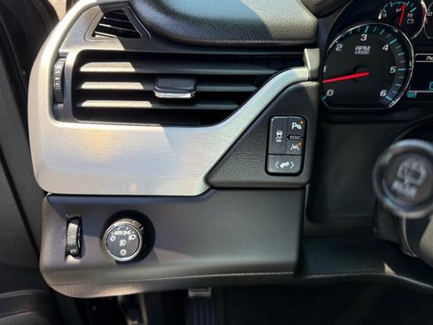Used 2017 GMC Yukon SLT RWD image 24
