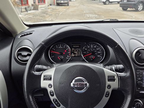 Used 2012 Nissan Rogue SL image 21