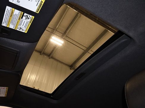 Used 2016 Ford F350 Lariat image 36