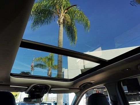 New 2023 Jeep Grand Cherokee 4WD 4xe image 22