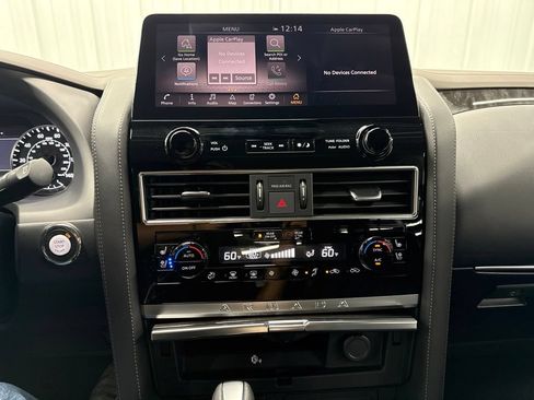 Used 2024 Nissan Armada Platinum w/ Captain's Chairs Package RWD image 22