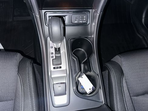 Used 2021 Subaru Ascent Premium w/ Convenience Package image 31