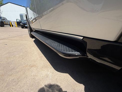 Used 2022 Jeep Wagoneer Series I w/ Premium Group I AWD/4WD image 42