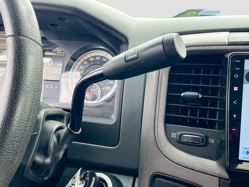 Used 2017 RAM 2500 Tradesman w/ Chrome Appearance Group AWD/4WD image 16