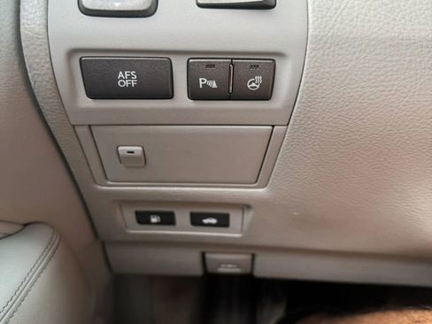 Used 2007 Lexus LS 460 RWD image 17