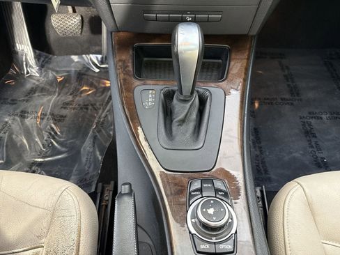 Used 2011 BMW 328i xDrive Sedan AWD/4WD image 14