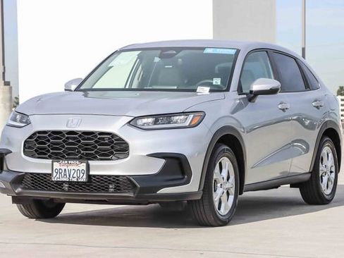 Used 2025 Honda HR-V LX image 5