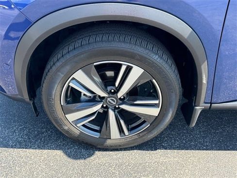 Used 2023 Nissan Rogue Platinum w/ Platinum Premium Package image 13