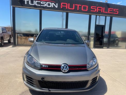Used 2011 Volkswagen Golf 2-Door image 8