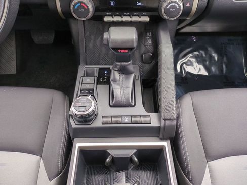 Used 2024 Toyota Tacoma TRD Off-Road image 19