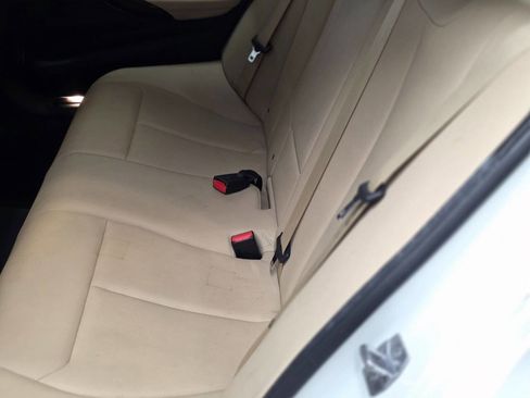 Used 2017 BMW 320i Sedan image 23