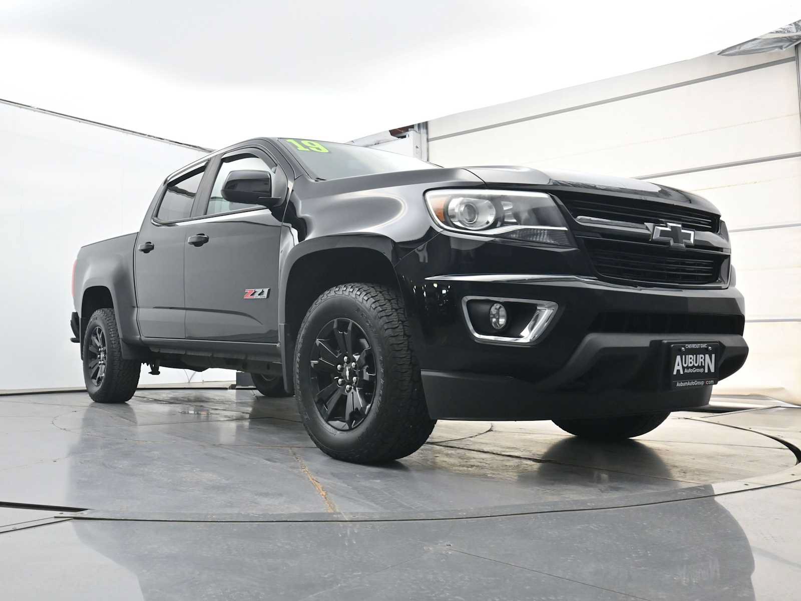Used 2019 Chevrolet Colorado Z71 w/ Z71 Midnight Edition AWD/4WD image 18
