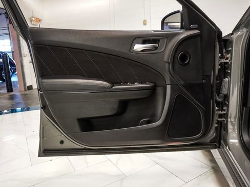 Used 2023 Dodge Charger R/T w/ Blacktop Package image 18