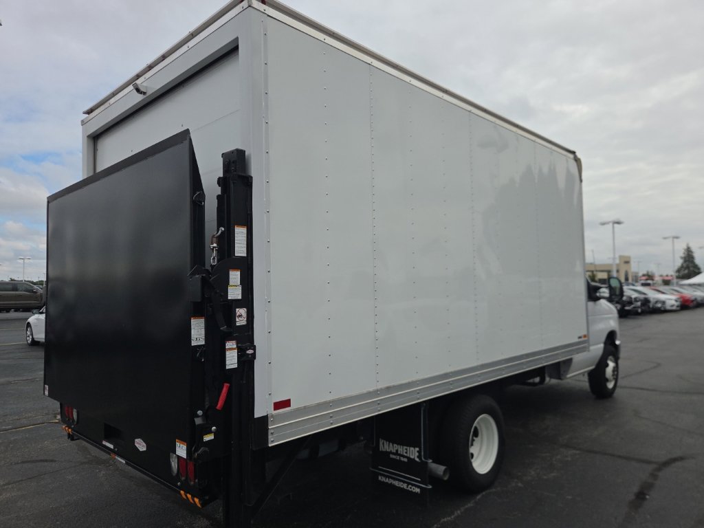 Certified 2024 Ford E-450 and Econoline 450 Super Duty w/ Power Windows & Locks Group RWD image 7