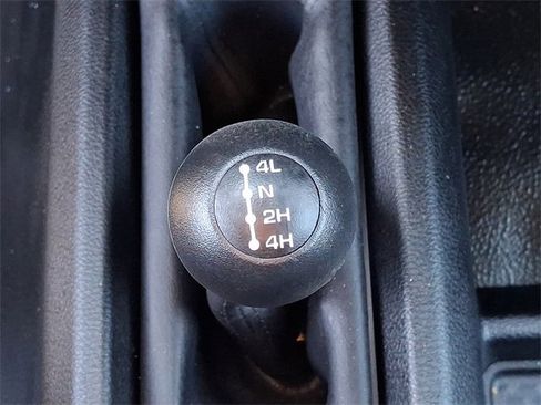 Used 2024 RAM 2500 Tradesman w/ Chrome Appearance Group image 24