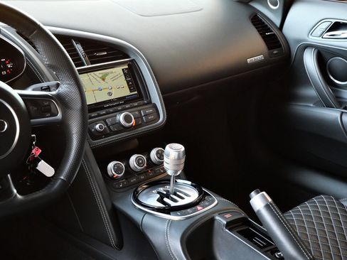 Used 2014 Audi R8 V10 AWD/4WD image 14