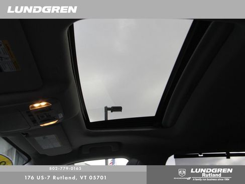 Used 2022 Toyota Highlander XLE image 31