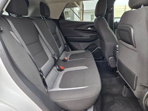 Used 2025 Chevrolet TrailBlazer LT AWD/4WD image 26