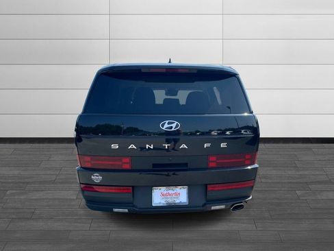 Used 2024 Hyundai Santa Fe SE FWD image 4