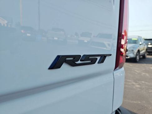 New 2026 Chevrolet Silverado 1500 RST w/ Redline Edition AWD/4WD image 27