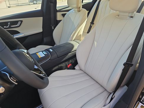 New 2026 Mercedes-Benz E 350 4MATIC Sedan image 15