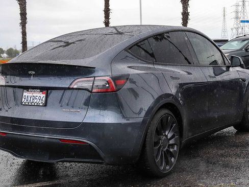 Used 2020 Tesla Model Y Performance image 6