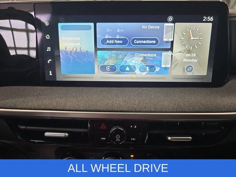 Used 2025 Nissan Kicks SV AWD/4WD image 20