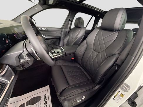 New 2026 BMW X5 sDrive40i image 21
