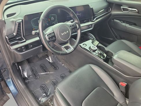 Used 2024 Kia Sportage EX image 17