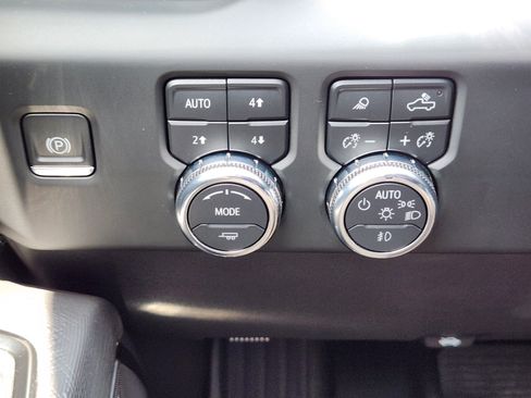 Used 2023 GMC Sierra 1500 AT4X AWD/4WD image 19