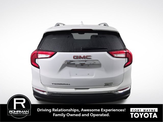 Used 2023 GMC Terrain SLT w/ Tech Package AWD/4WD image 8