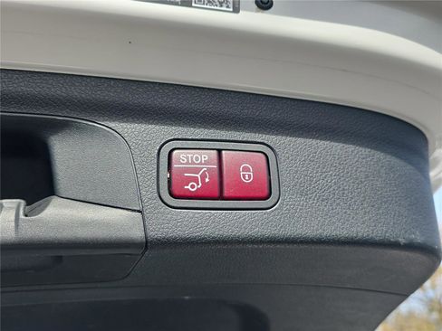 Used 2022 Mercedes-Benz GLE 450 4MATIC image 9