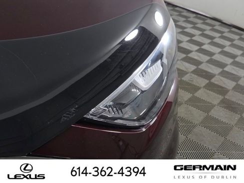 Used 2019 Ford Edge Titanium FWD image 13