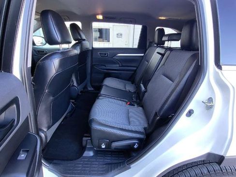 Used 2019 Toyota Highlander Plus image 25