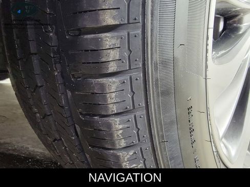 Used 2022 Lincoln Nautilus AWD w/ Premium Package image 11