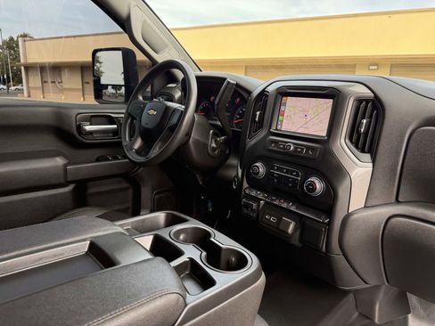 Used 2024 Chevrolet Silverado 2500 W/T w/ WT Fleet Convenience Package image 19