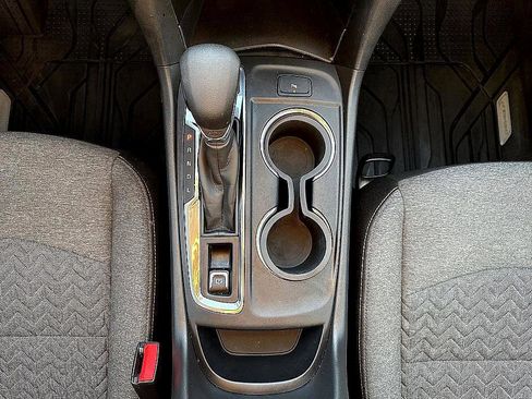 Used 2023 Chevrolet Equinox LT image 17