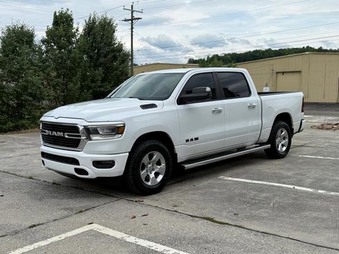 Used 2019 RAM 1500 Big Horn AWD/4WD image 9