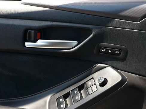 Used 2019 Toyota Avalon Touring FWD image 46