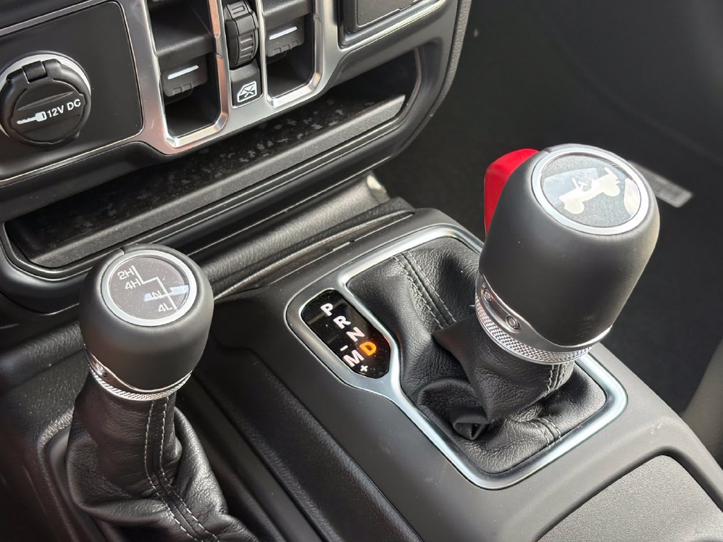 New 2026 Jeep Wrangler Unlimited Sahara AWD/4WD image 28