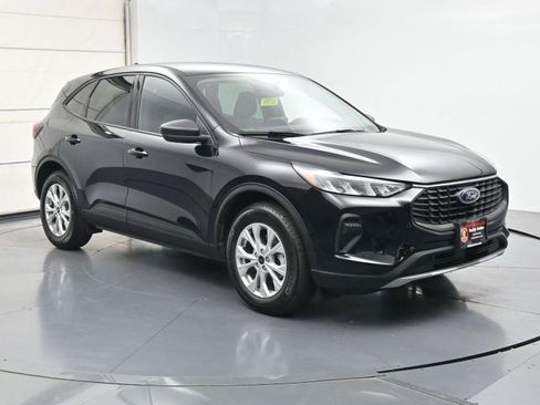 Used 2025 Ford Escape Active FWD image 27