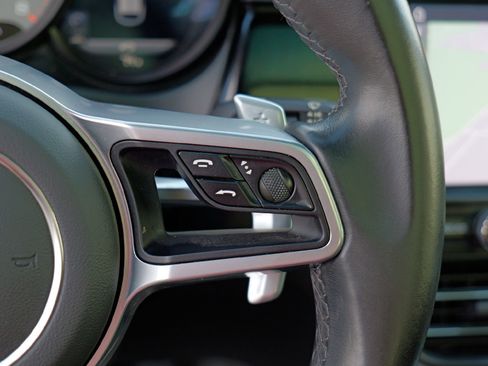 Used 2021 Porsche Macan S image 13