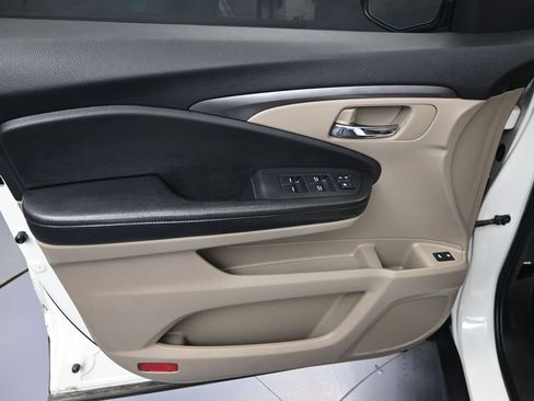 Used 2016 Honda Pilot EX-L image 10