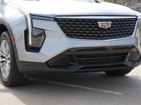 Certified 2025 Cadillac XT4 Premium Luxury FWD image 27