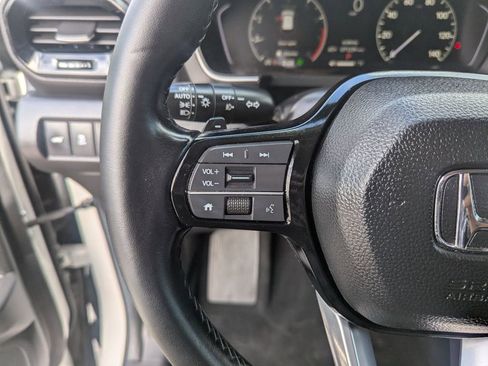 Used 2024 Honda Pilot EX-L image 27