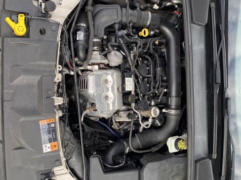 Used 2017 Ford Focus SE image 36